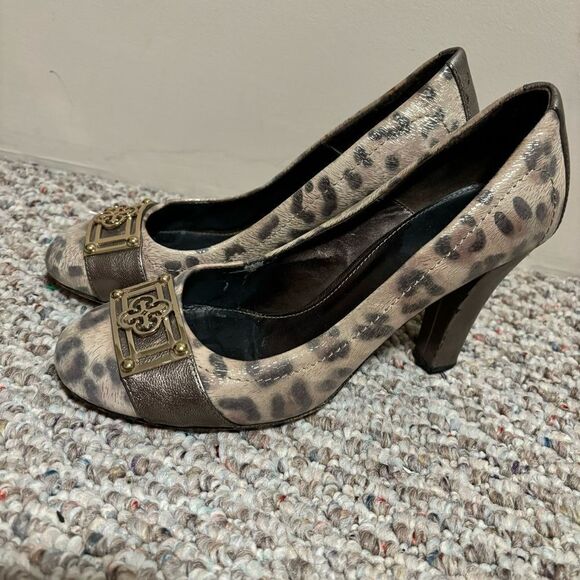 Isola Gunmetal Leather Leopard Pumps- Size 7.5 - Picture 5 of 11